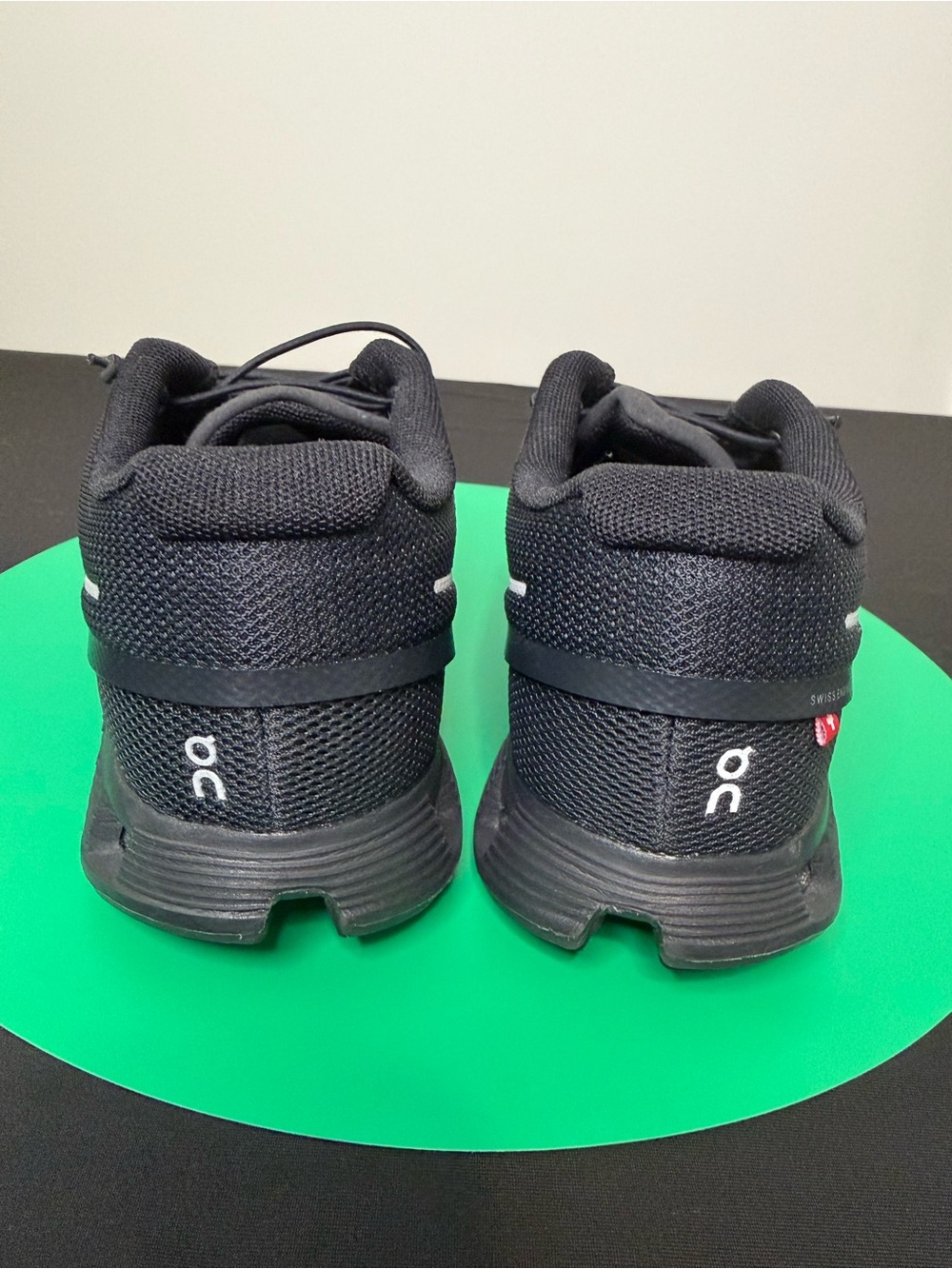On Cloud 6 Running Womens Lightweight Black Running Shoes - Picture 3 of 10